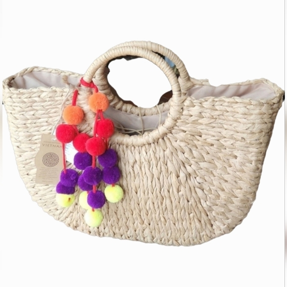 NWT ❗️elegant Vietnam straw bag with 100% cotton lining inside & pom pom accent - Picture 3 of 12